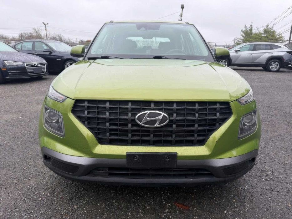 Hyundai Venue      2019