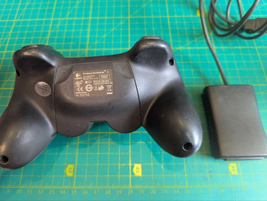 Бездротовий джойстик геймпад Logitech Cordless Rumblepad 2 б/в (для ПК /ЧПУ Mach3)