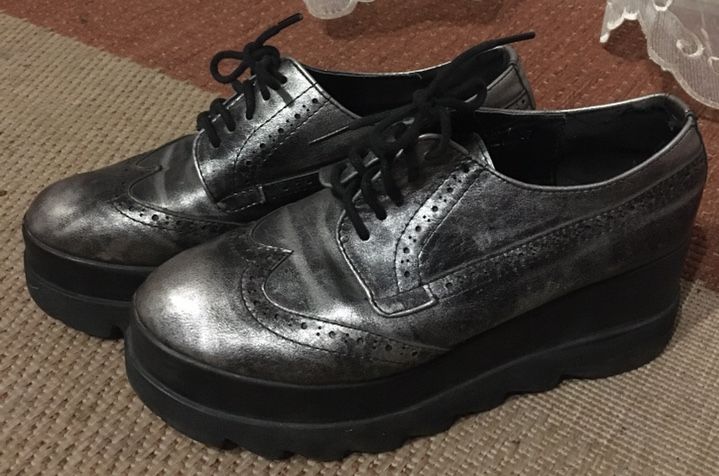 Nio nio buty na koturnie 37