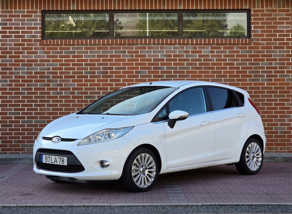 Ford Fiesta 1.25 82cv  |  TITANIUM |  115,000 km