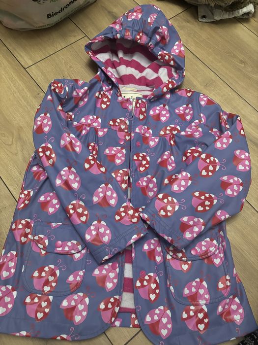 Plaszcz przeciwdeszczowy r. 116/122
