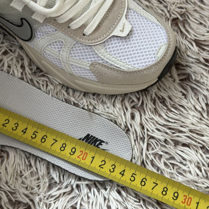 Nike V2K Run жіночі кросівки найк 38