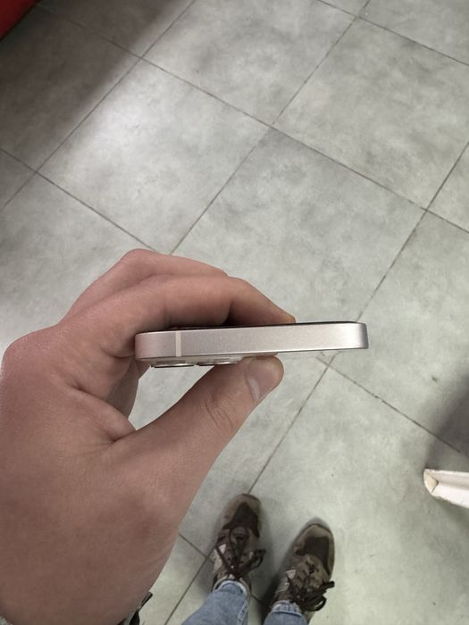 Продам Iphone 13 128gb neverlock