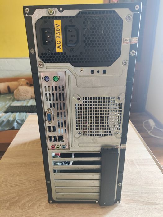 Системний блок ПК windows 10 pro