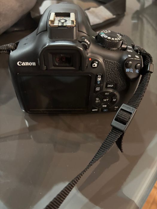Máquina fotográfica Canon EOS1300