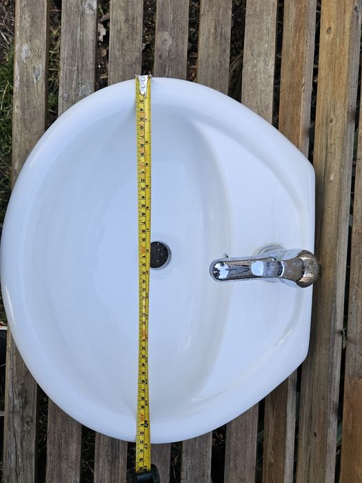 Umywalka  około  45 cm  tanio !