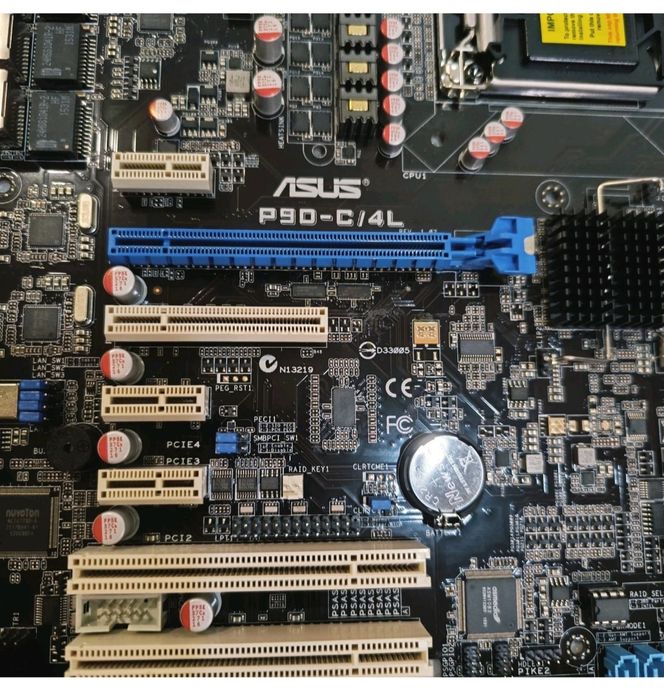 ASUS P9D-C/4L Server Motherboard LGA 1150 Socket Intel C224 Quad LAN