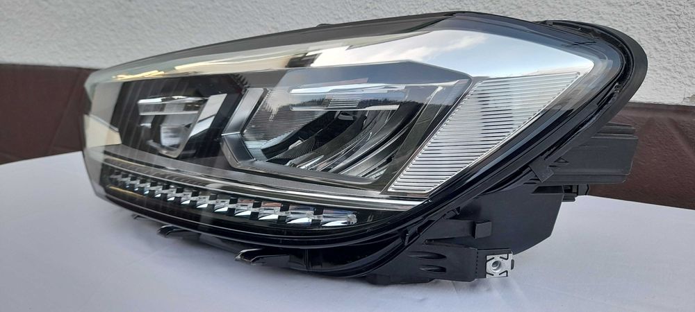 Reflektor przedni lewy VW Touran III Full Led  5TB  2016-