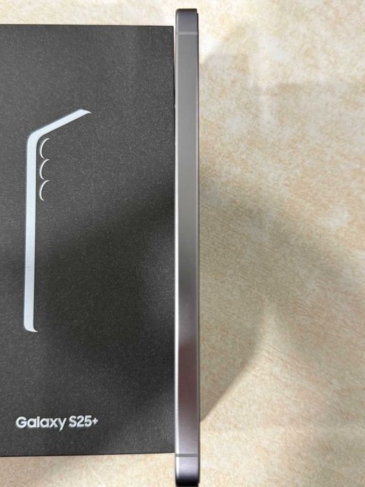 SAMSUNG Galaxy S25+ 12/256Gb Silver Shadow