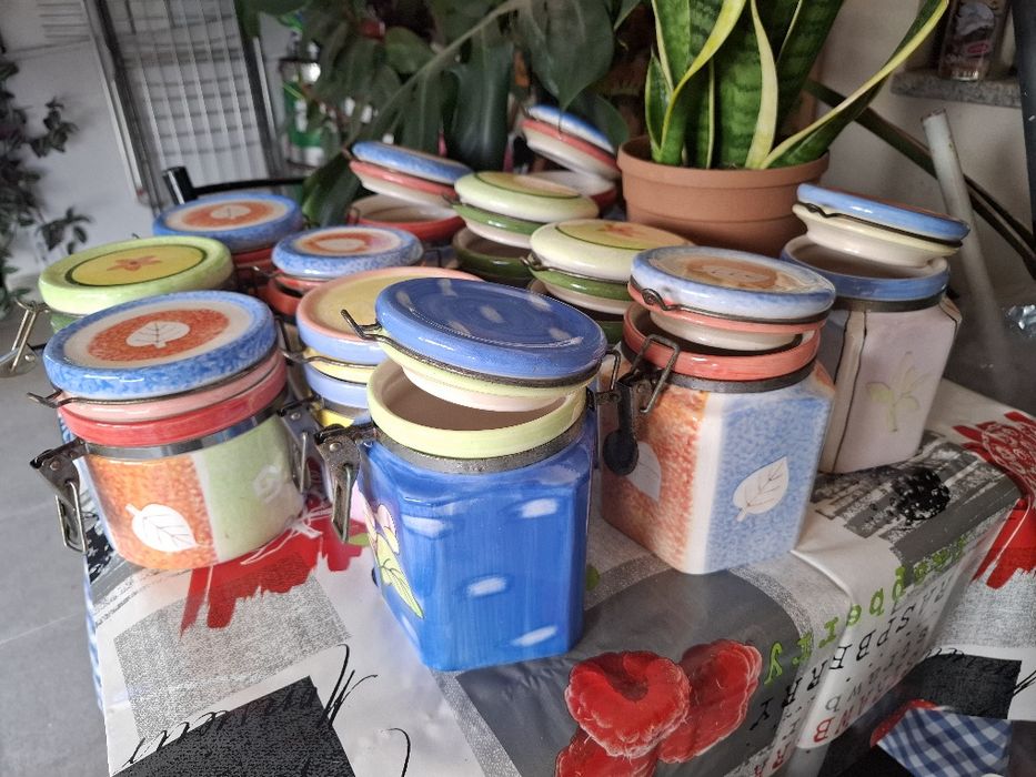 Frascos louça com tampa mola