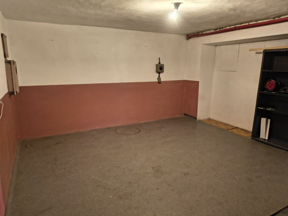 Do wynajęcia garaż o pow. 16m z magazynem, o pow. 15m - Widok 2