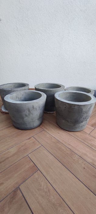 Solidna donica betonowa