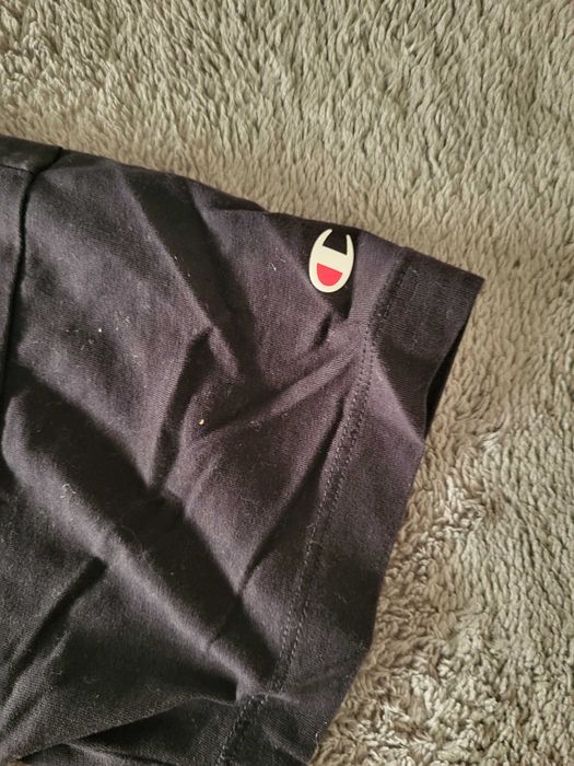 black champion t-shirt