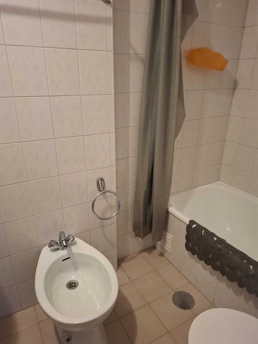 Alugo quarto a estudante em t2 próximo da universidade de aveiro