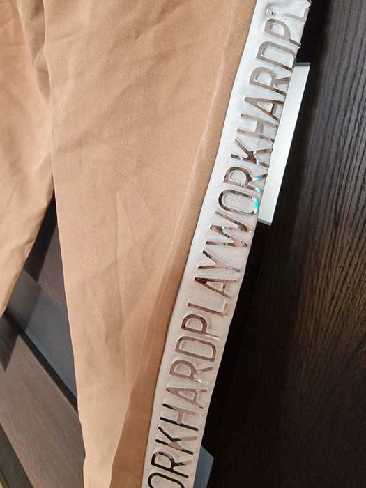 Spodnie damskie, camel z ozdobnym lampasem, NOWE