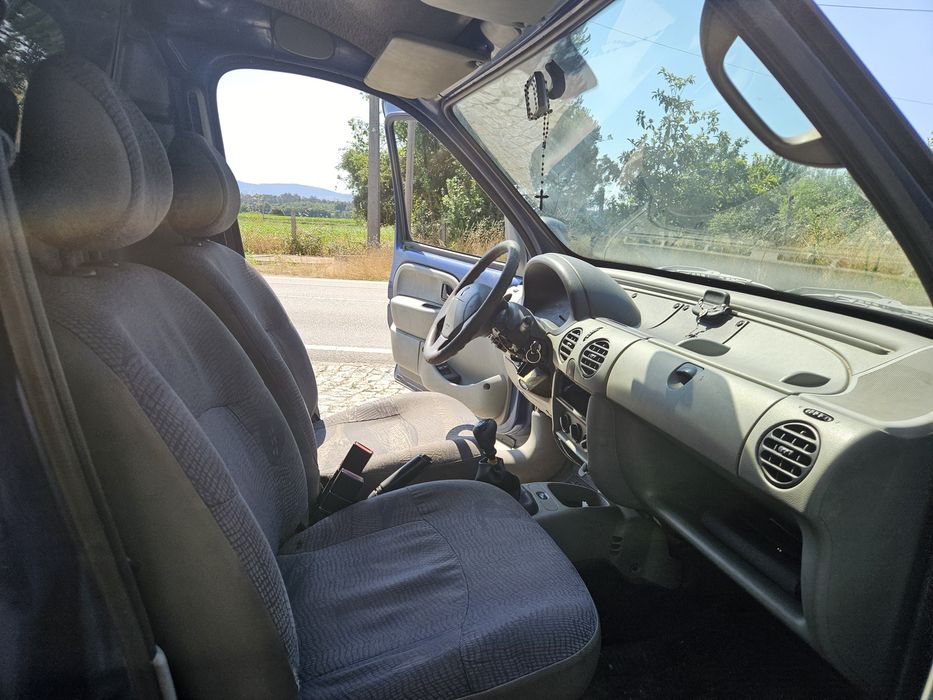 Renault kangoo 1.9d só 200.000klm