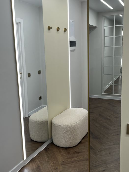 Продам 3-х кімнатну стильну квартиру з ремонтом та меблями!