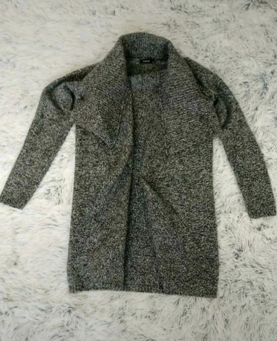 Ciepły sweter Reserved kardigan