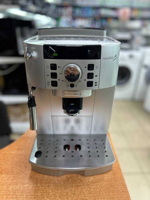 Кавомашина DeLonghi
ECAM 22.110 SB  з Німечинни Б\В