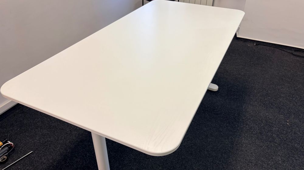 Biurko IKEA BEKANT białe 160×80 cm – stan idealny