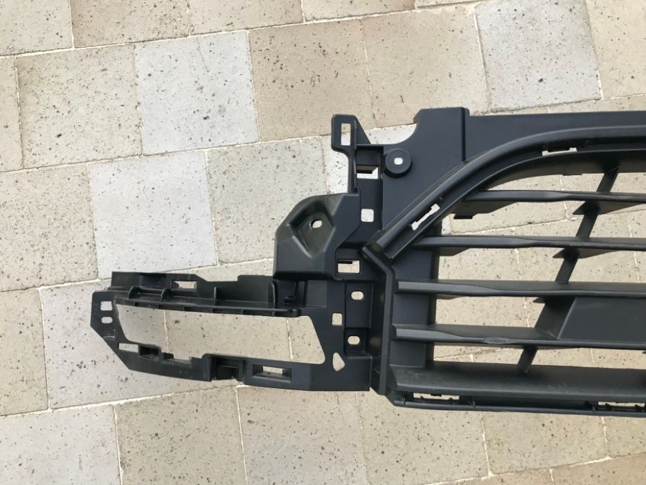 Grelha da Frente Renault Clio IV Fase II (2018)