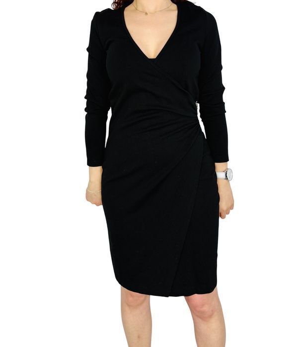 Czarna sukienka kopertowa z drapowaniem M 38