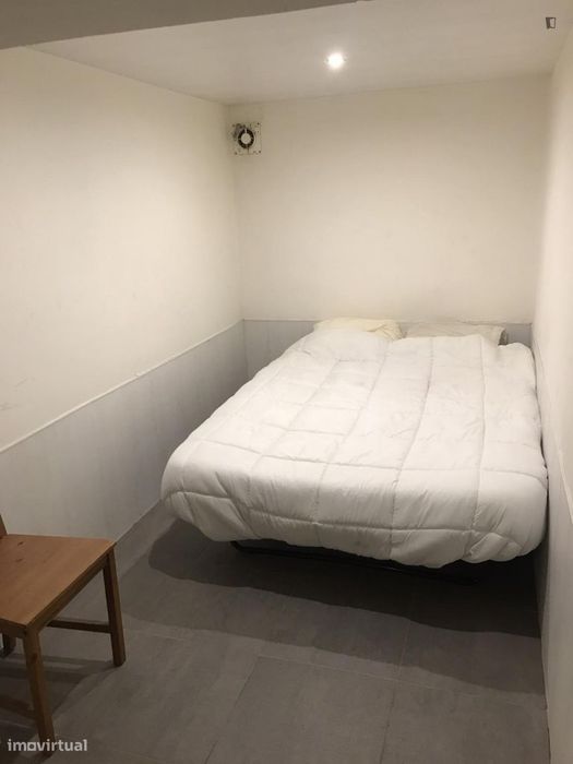 Quarto - localizado em Penha de França Lisbon