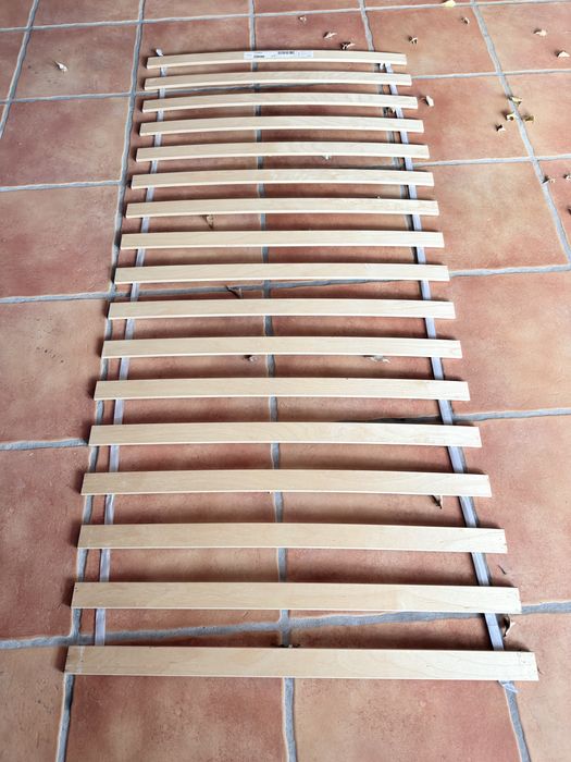 Estrado Ikeia Como Novo