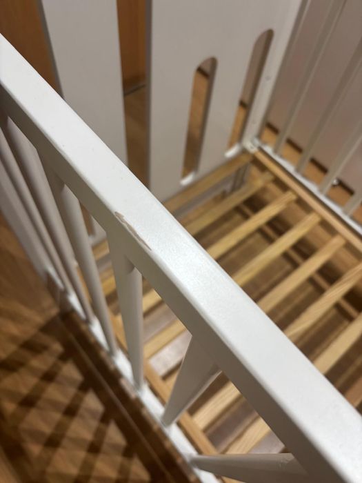 Berço bebé TRAMA + colchão + jogo de cama