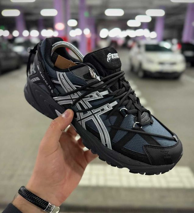 Мужские термо кроссовки Асикс гортекс черные серые Asics Gore Tex