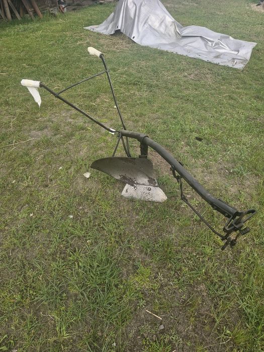 Продам Плуг кінний торг