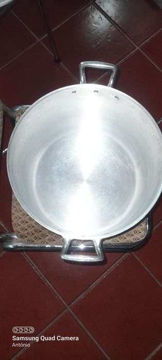 Panela de n.28 de diametro nova