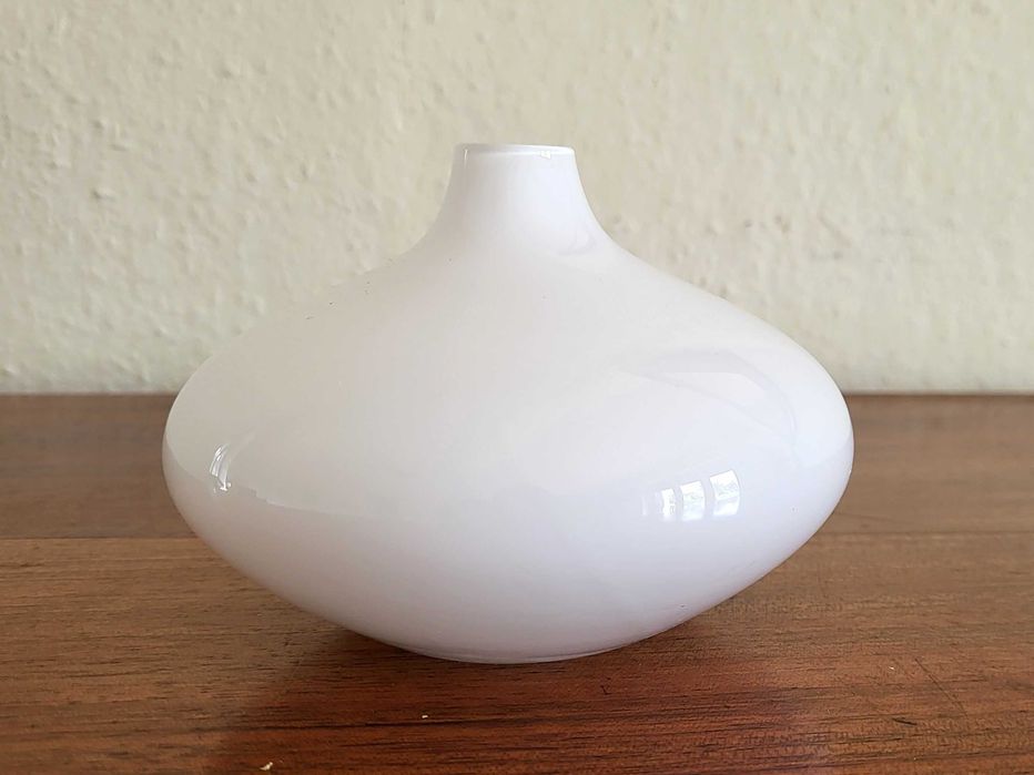 Wazon biały Johanna Jelinek
