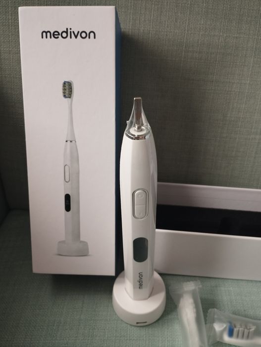 Nowa szczoteczka oscylacyjna