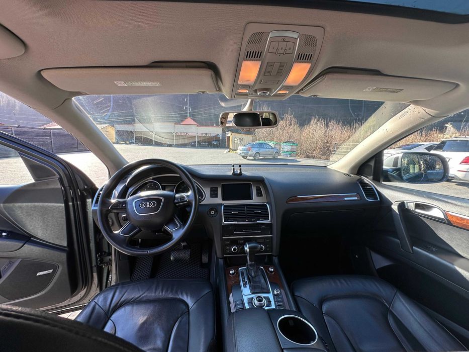 Audi Q7 2013 року Premium plus