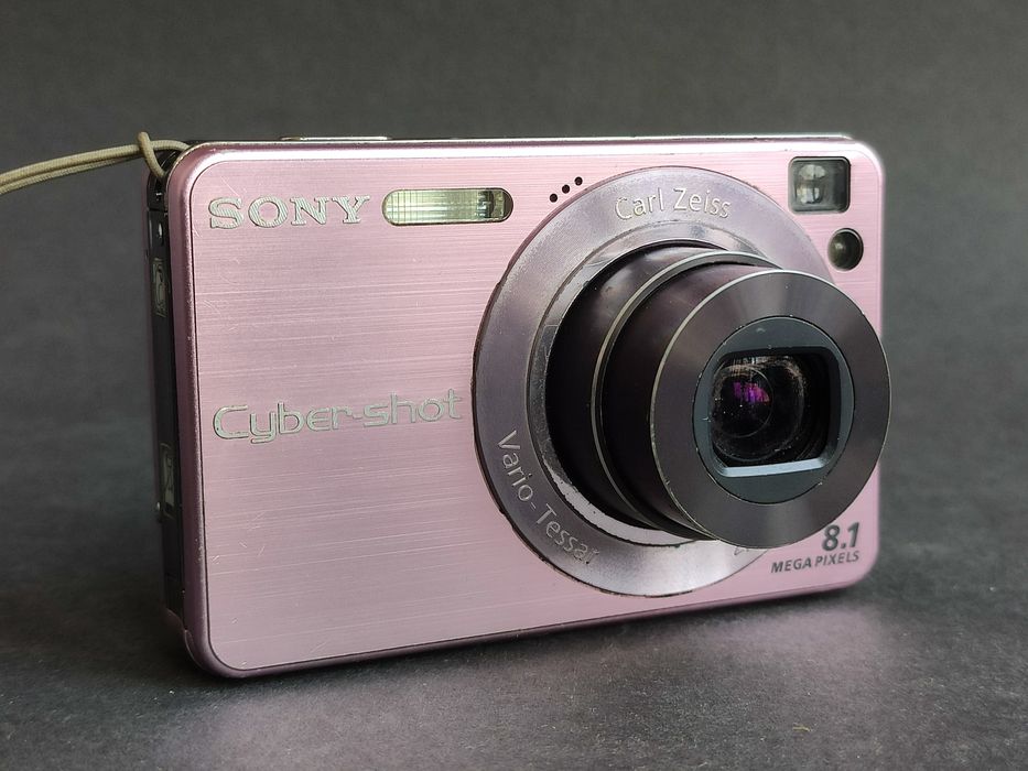 Sony Cyber-shot DSC-W130 / Carl Zeiss / 8.1 MP / оптичний зум

Продам