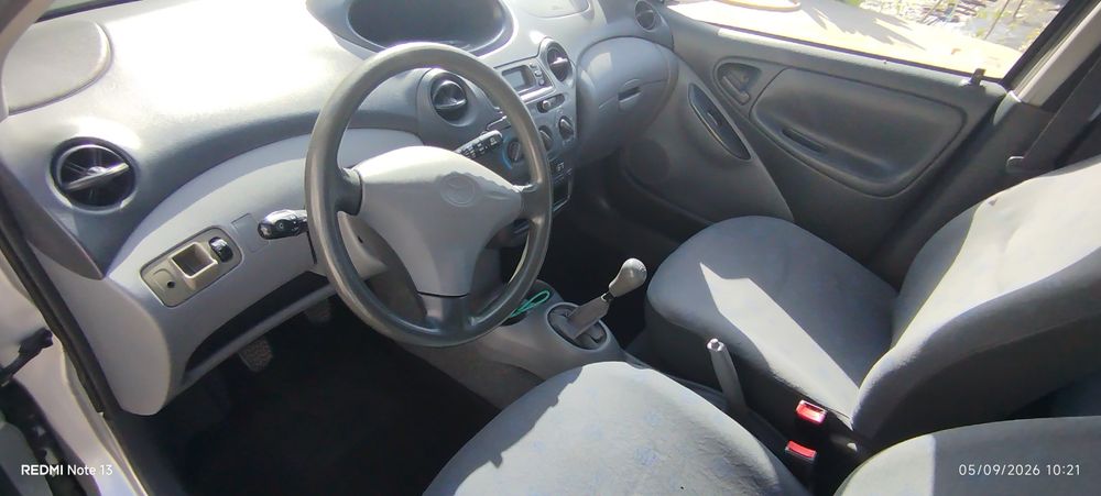 Toyota Yaris xp10 de 2001