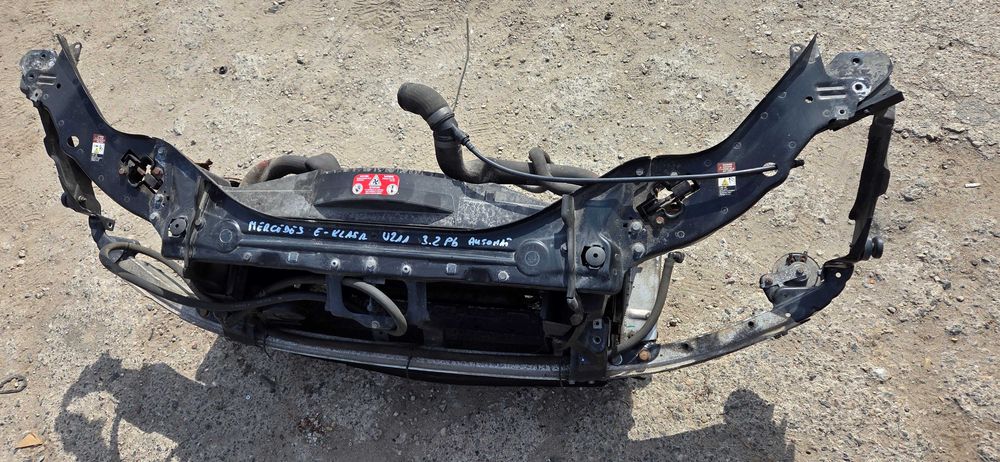 Pas przedni chłodnice wentylator Mercedes W211 E-Klasa 3.2 v6 benzyna