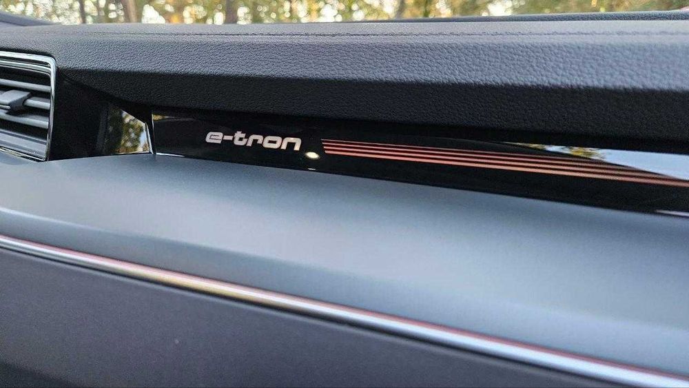Audi e-tron 50 quattro