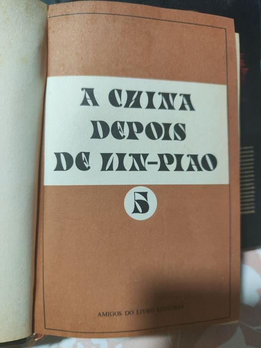Coleção "Mao Tse Tung e a História do Povo Chinês"