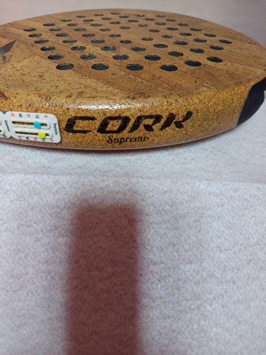 Excelente raquete de Padel da Cork Supreme II