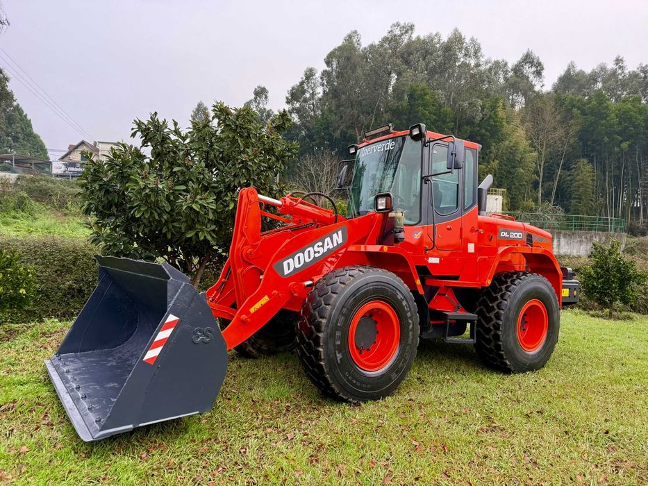 Pá Carregadora de rodas Doosan DL200