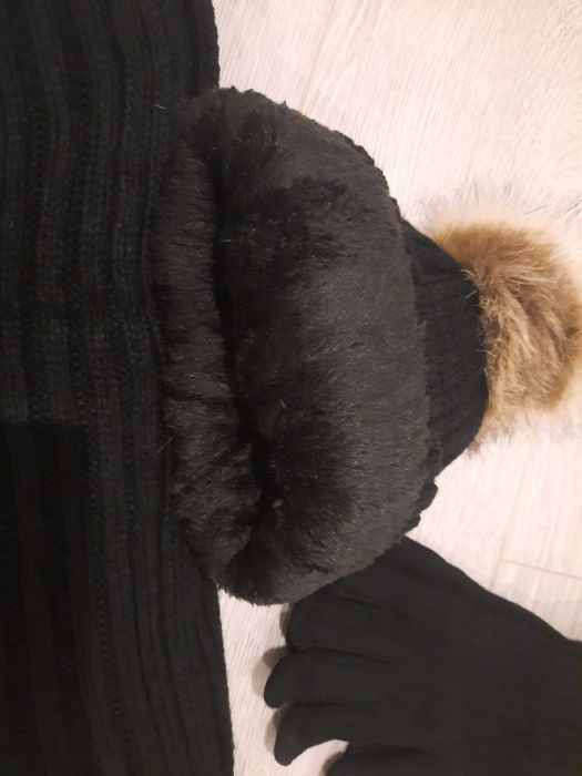 Czapka komin rękawiczki zestaw trzyczęściowy