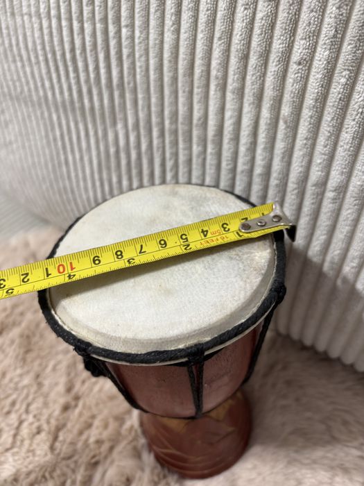 bęben djembe, afrykański instrument perkusyjny