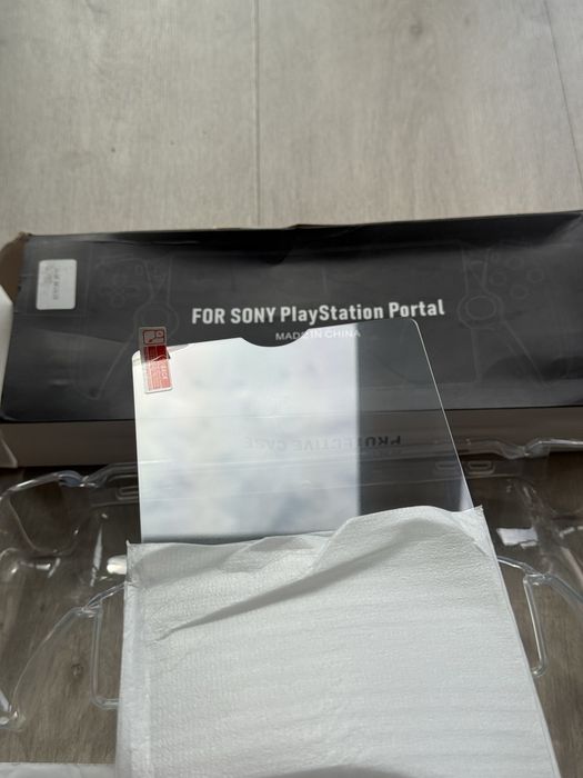 Etui pokrowiec przezroczysty do Playstation Portal ps5