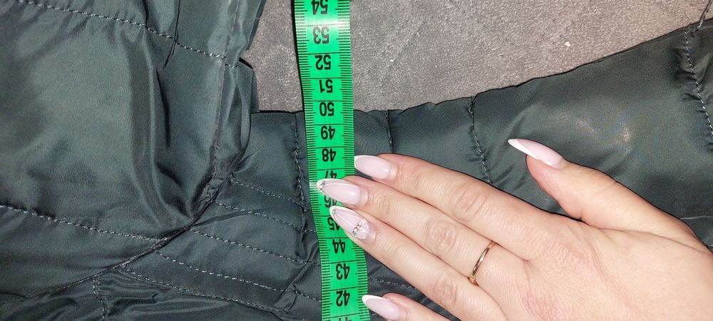 Куртка з капішоном 46 (Л)