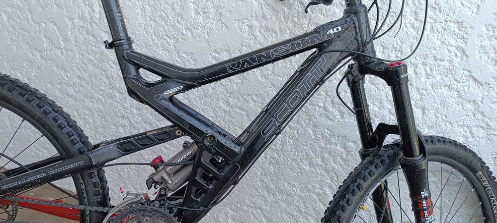 Scott Ransom 40 Black suspensão Total All Mountain