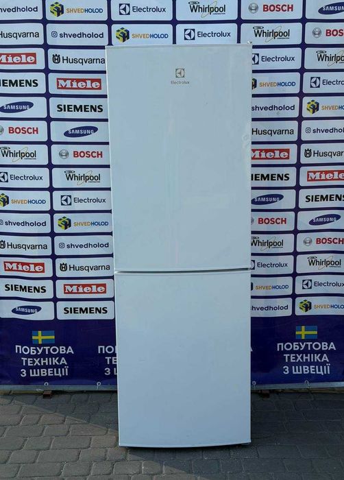 Холодильник б/в Electrolux 175см морозилка 109л з Європи #08236