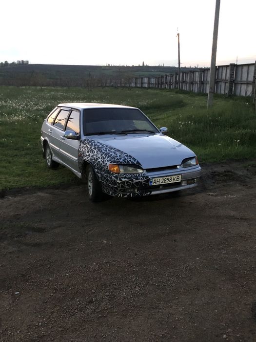 Автомобіль Ваз2114