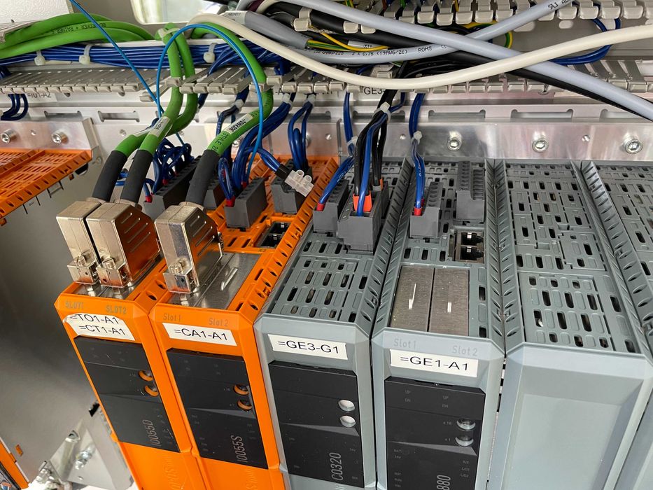 Moduł zasilający Acopos multi P0880  8BVP0880HC00.000-1